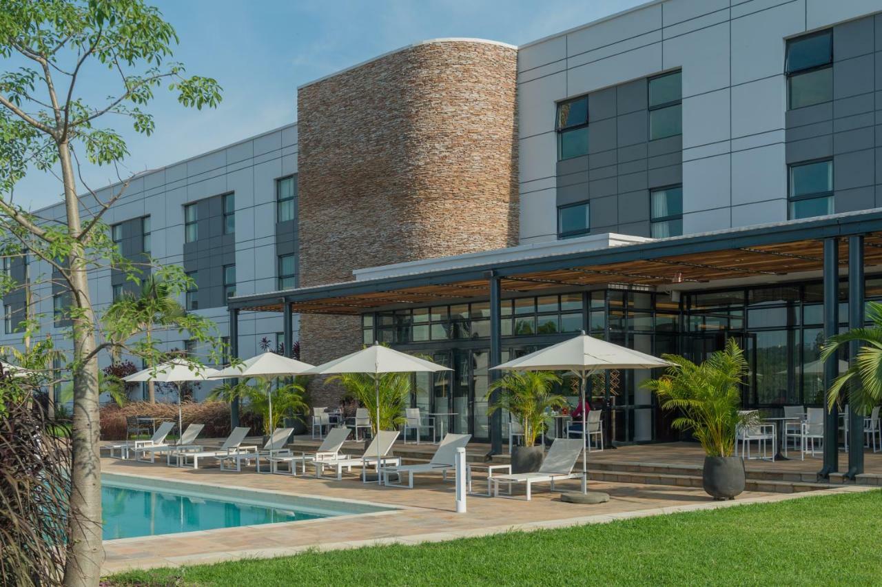 Garden Court Kitwe Hotel Buitenkant foto